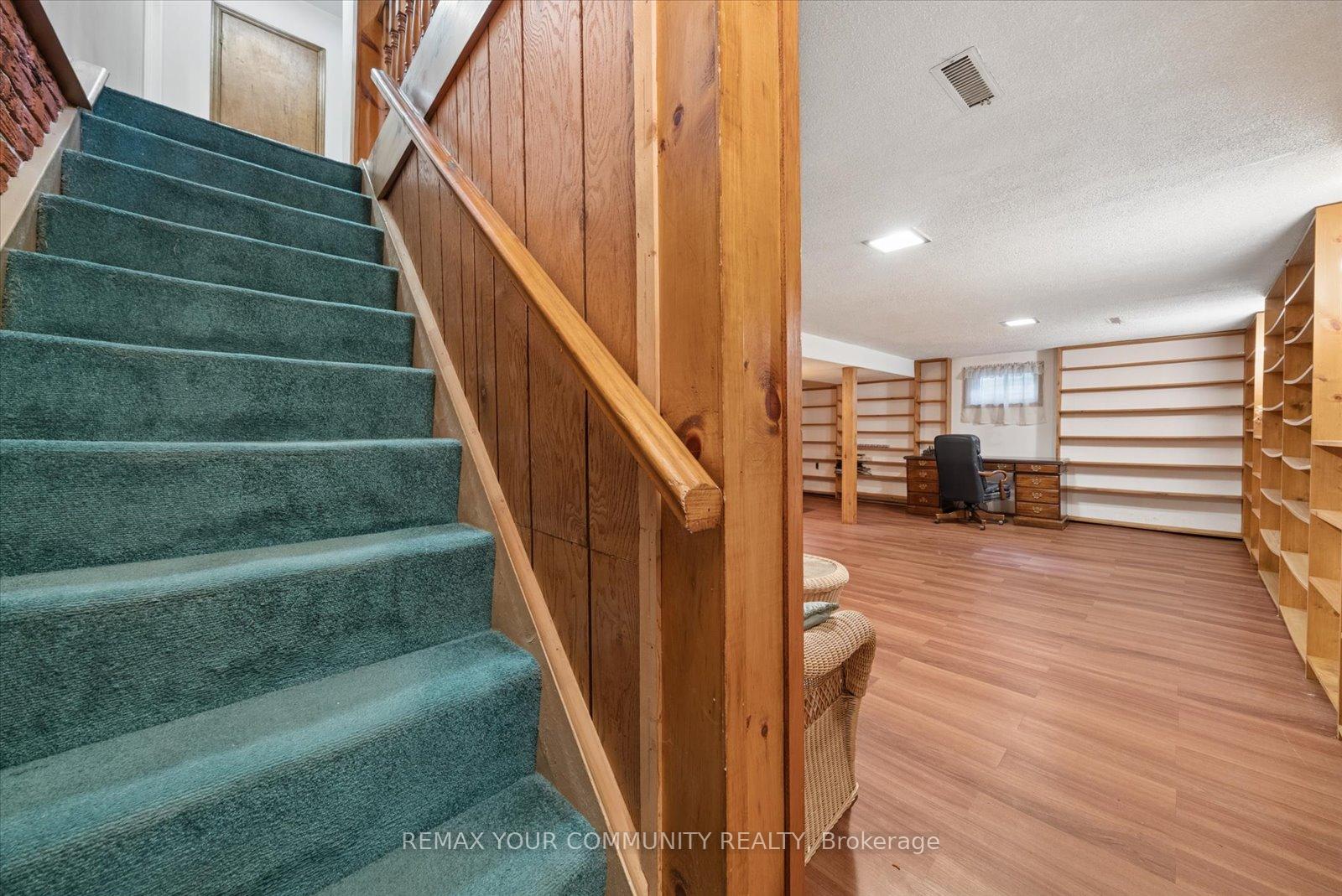 Photo 24 of 31 Deloraine Drive, Brampton, Southgate — HOMEH