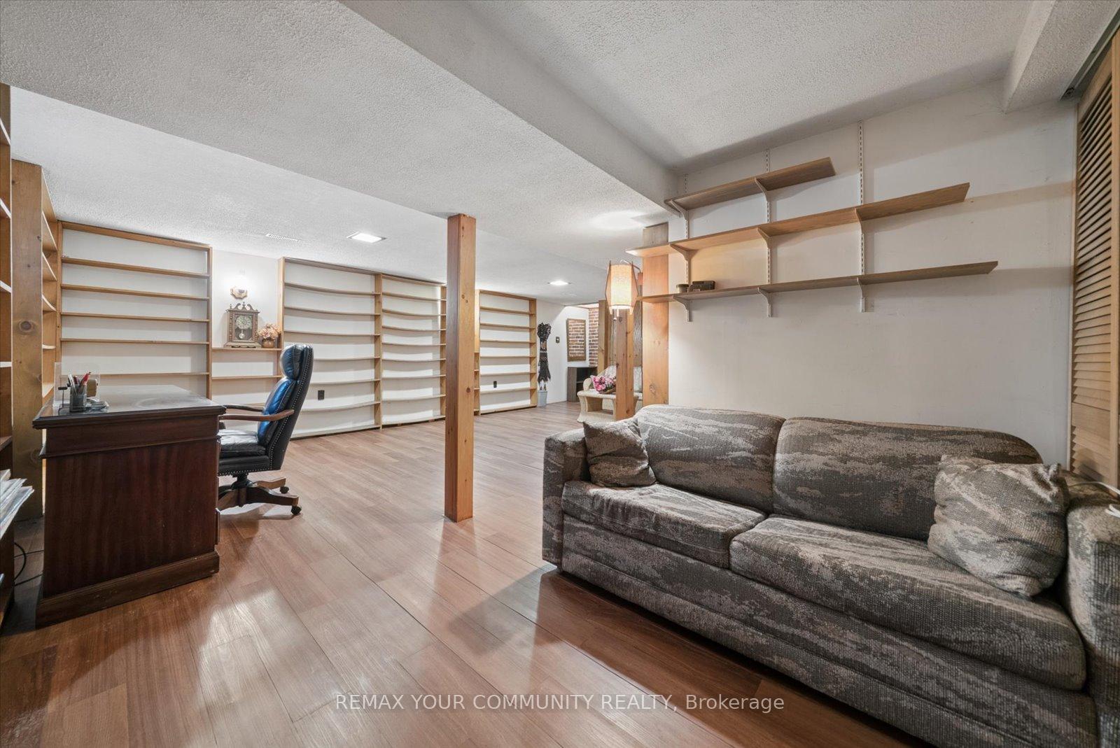 Photo 26 of 31 Deloraine Drive, Brampton, Southgate — HOMEH