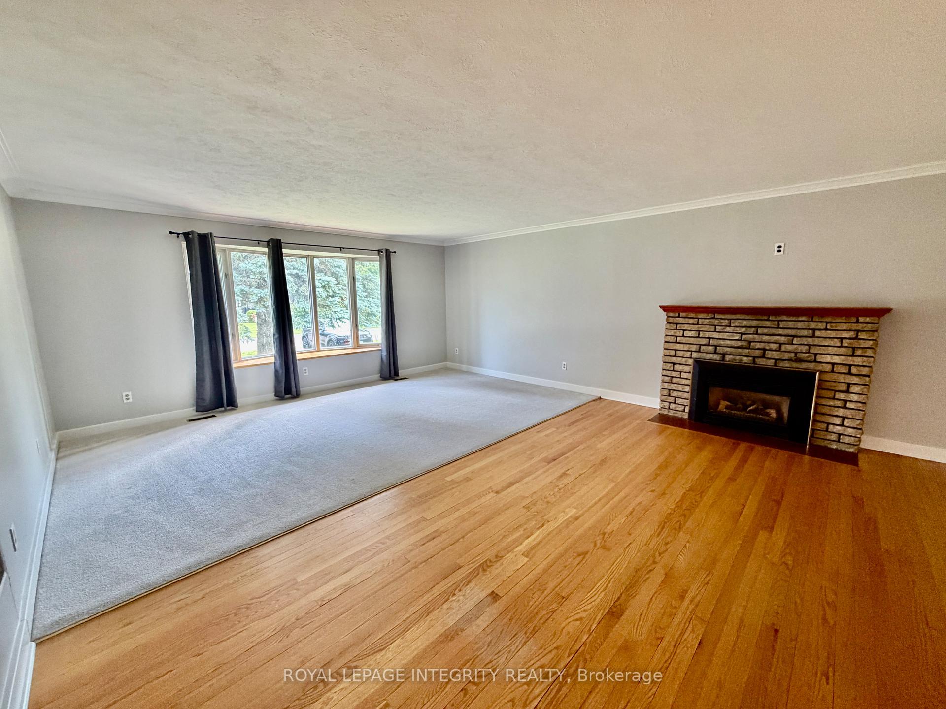 Photo 4 of 1107 Falaise Road, Ottawa, Borden Farm/Stewart Farm/Carleton Heights/Parkwood Hills — HOMEH