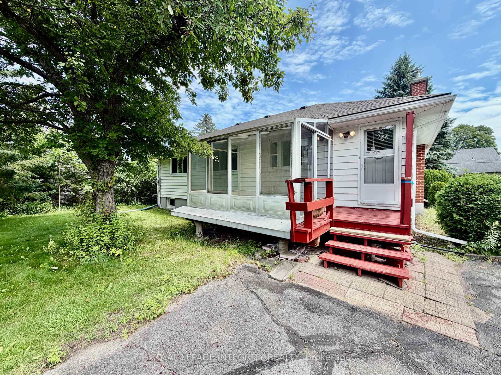 Photo 24 of 1107 Falaise Road, Ottawa, Borden Farm/Stewart Farm/Carleton Heights/Parkwood Hills — HOMEH