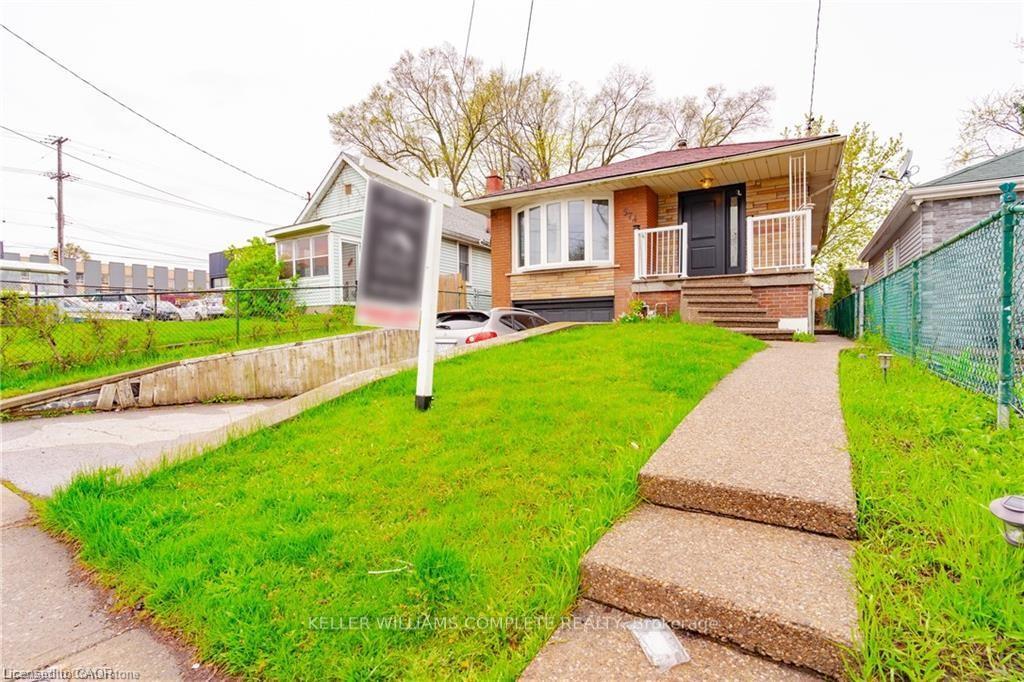 Photo 2 of 574 Upper Sherman Avenue, Hamilton, Eastmount — HOMEH
