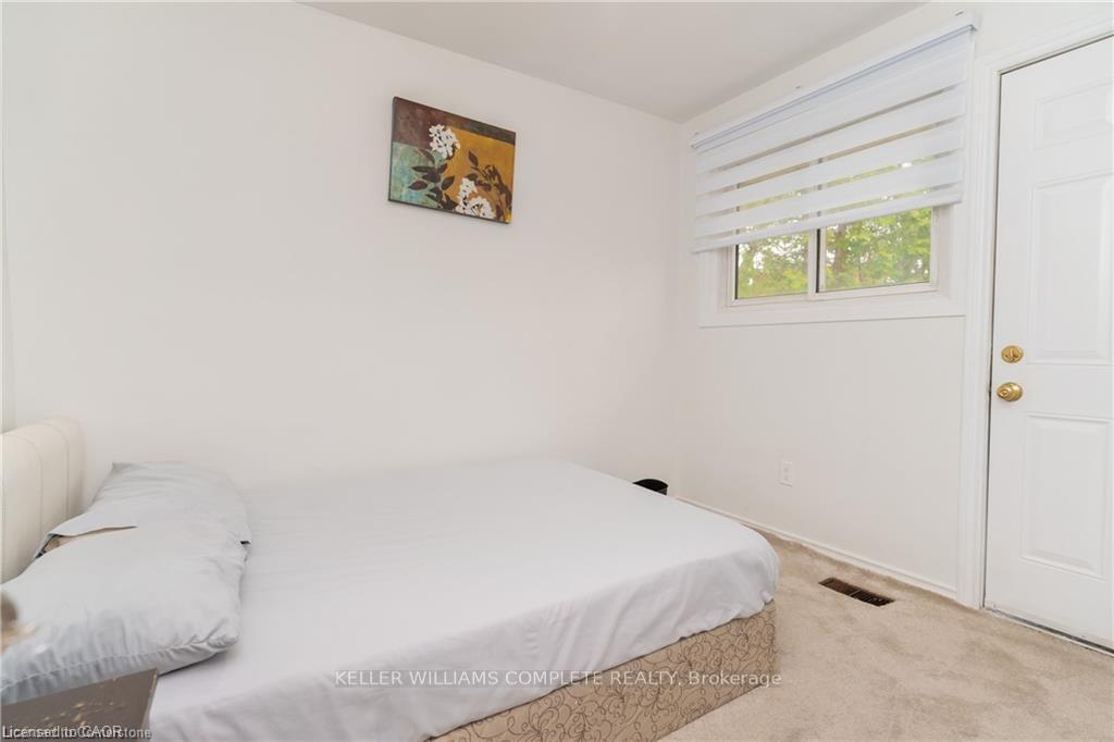 Photo 11 of 574 Upper Sherman Avenue, Hamilton, Eastmount — HOMEH