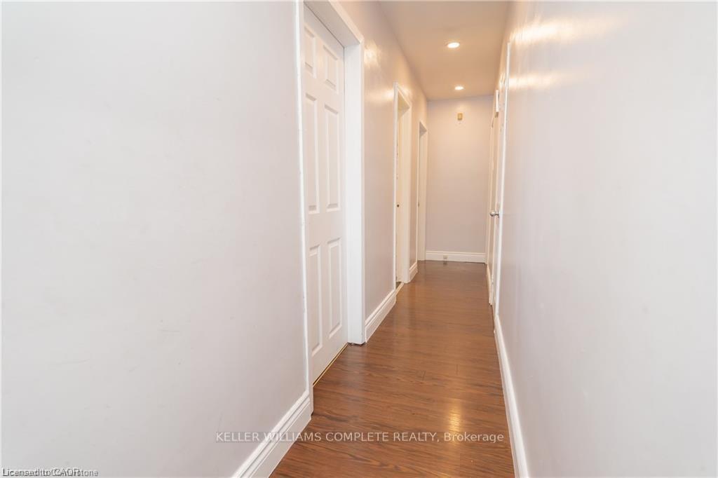 Photo 13 of 574 Upper Sherman Avenue, Hamilton, Eastmount — HOMEH
