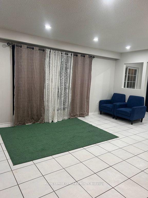 Photo 4 of Unit Upper, 2604 Hornsgate Drive, Mississauga, Sheridan — HOMEH