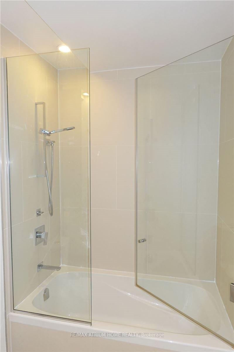 Photo 17 of Unit 3006, 1 Bloor Street E, Toronto, Church-Yonge Corridor — HOMEH