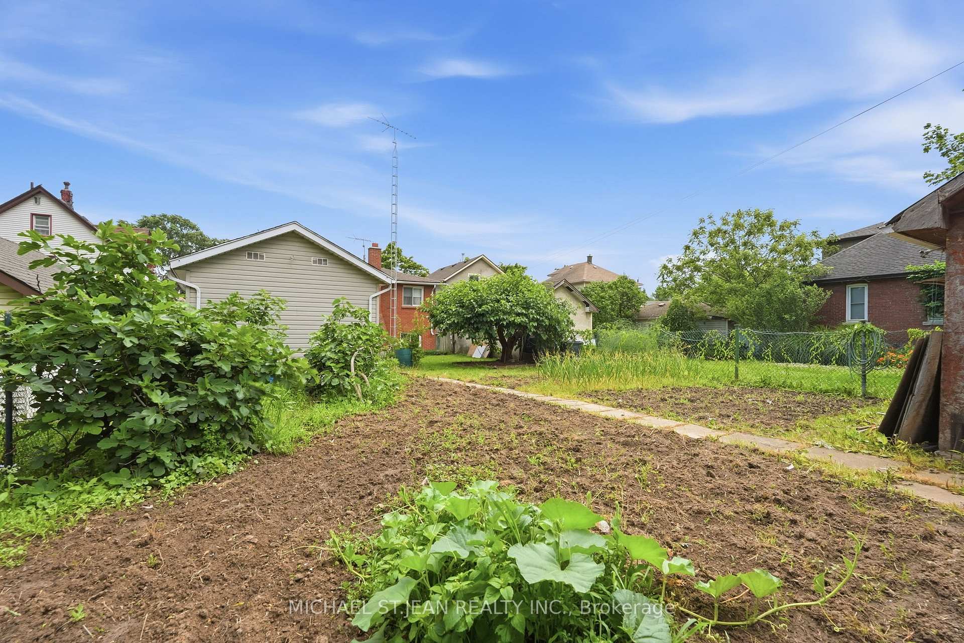 Photo 45 of 4587 Third Avenue, Niagara Falls, Cherrywood — HOMEH