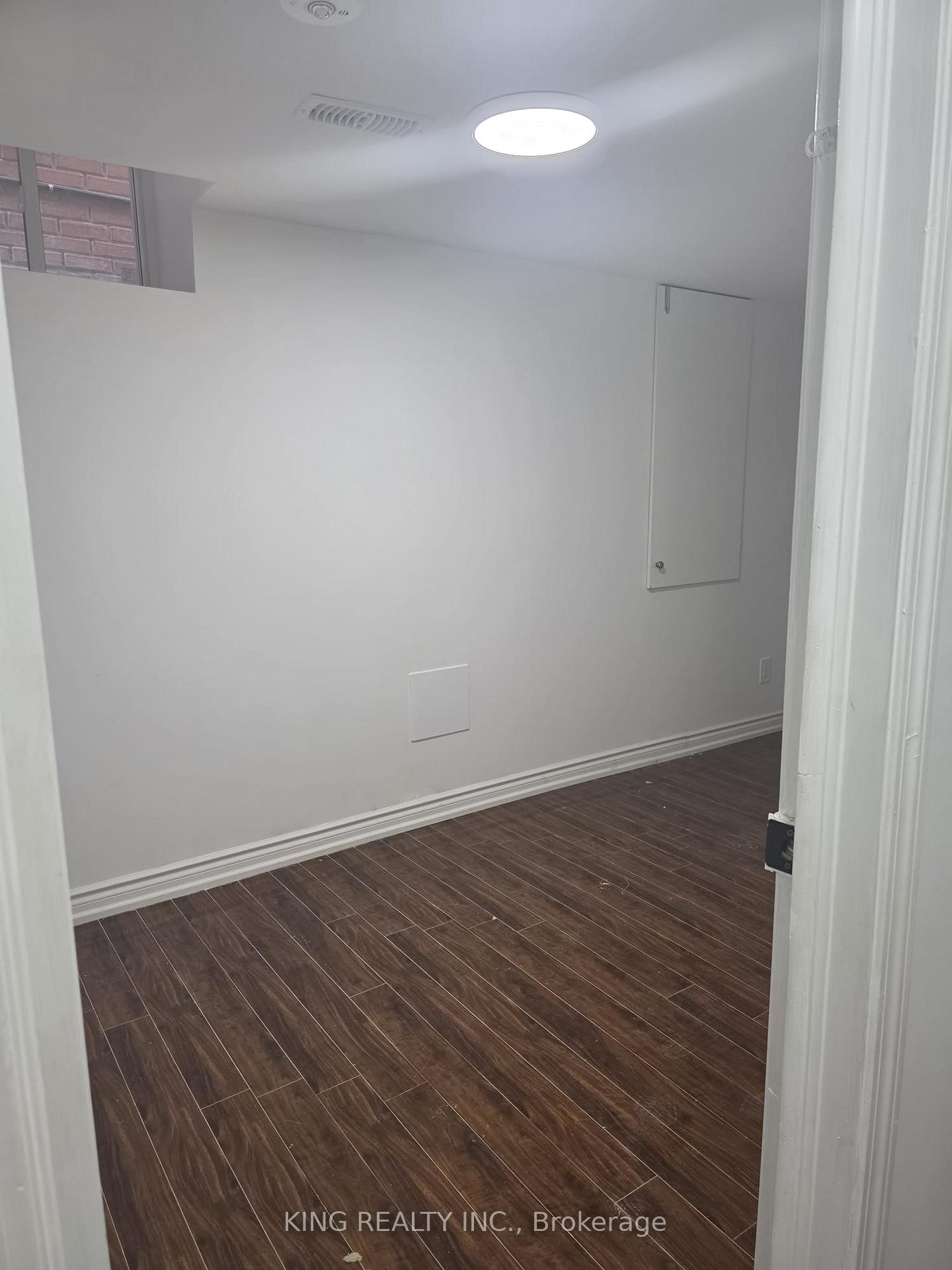 Photo 7 of Unit Basement, 6 Chestermere Crescent, Brampton, Fletcher's Meadow — HOMEH