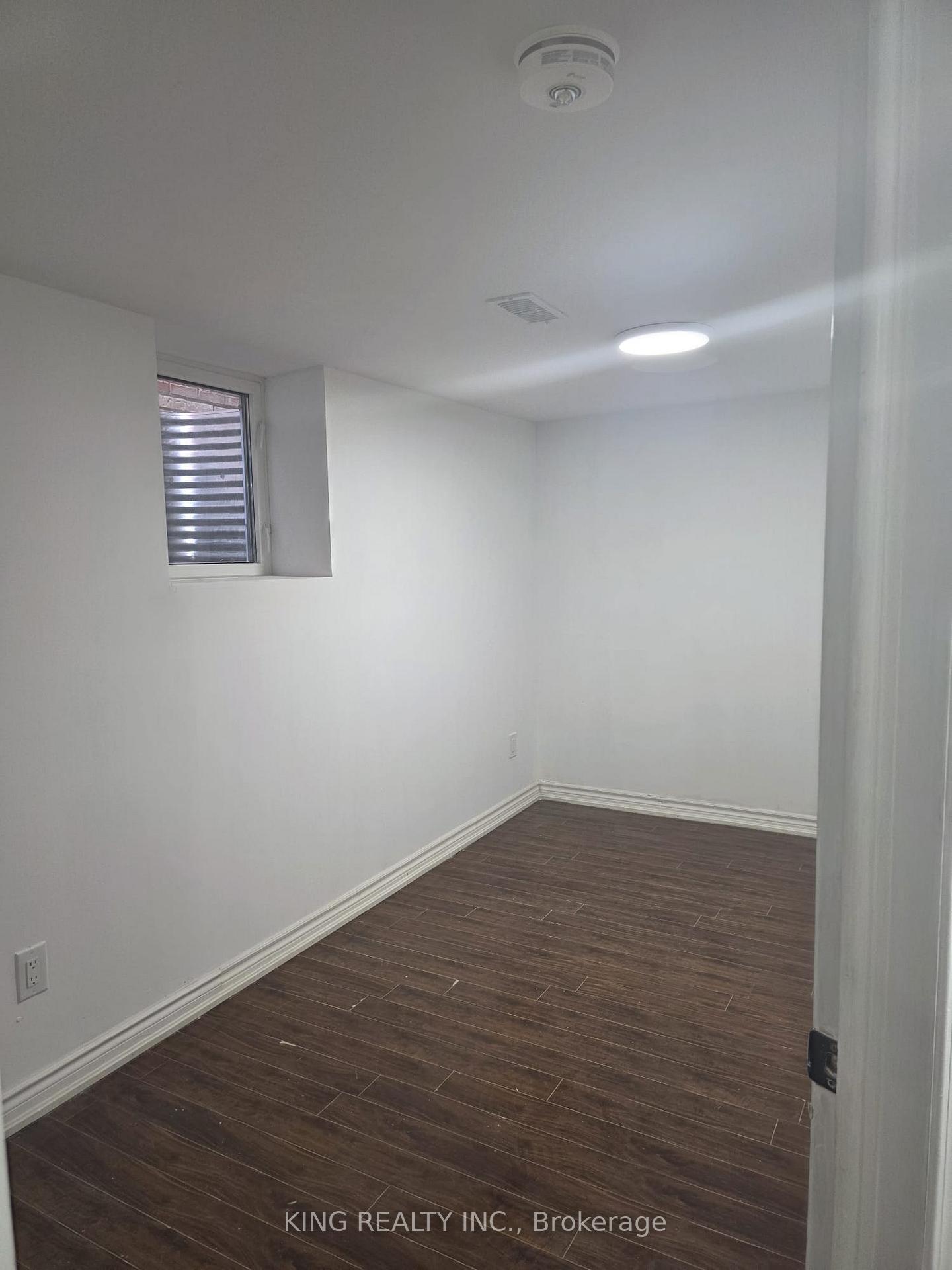 Photo 8 of Unit Basement, 6 Chestermere Crescent, Brampton, Fletcher's Meadow — HOMEH