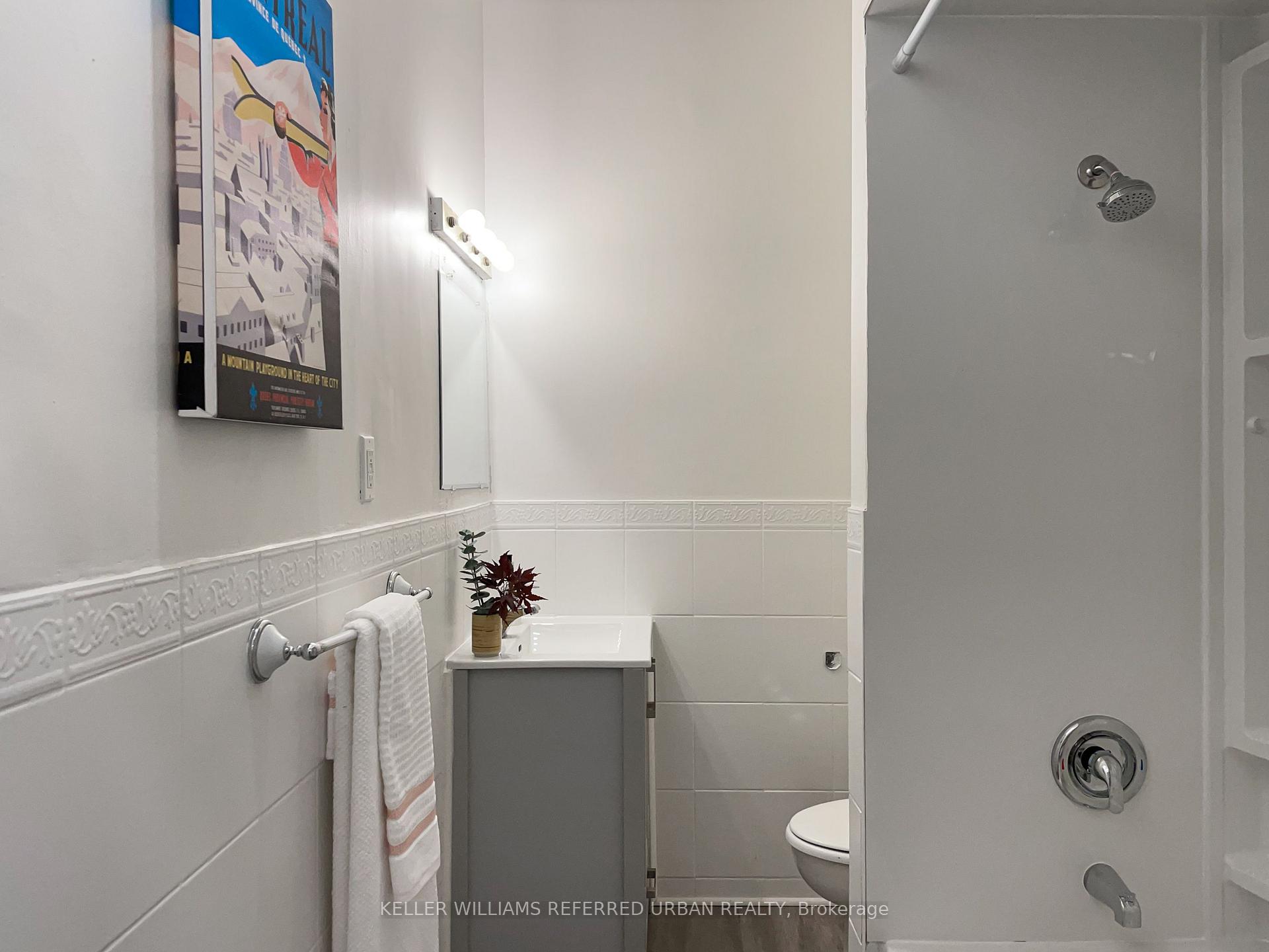 Photo 25 of Unit Main, 17 Wade Avenue, Toronto, Dovercourt-Wallace Emerson-Junction — HOMEH