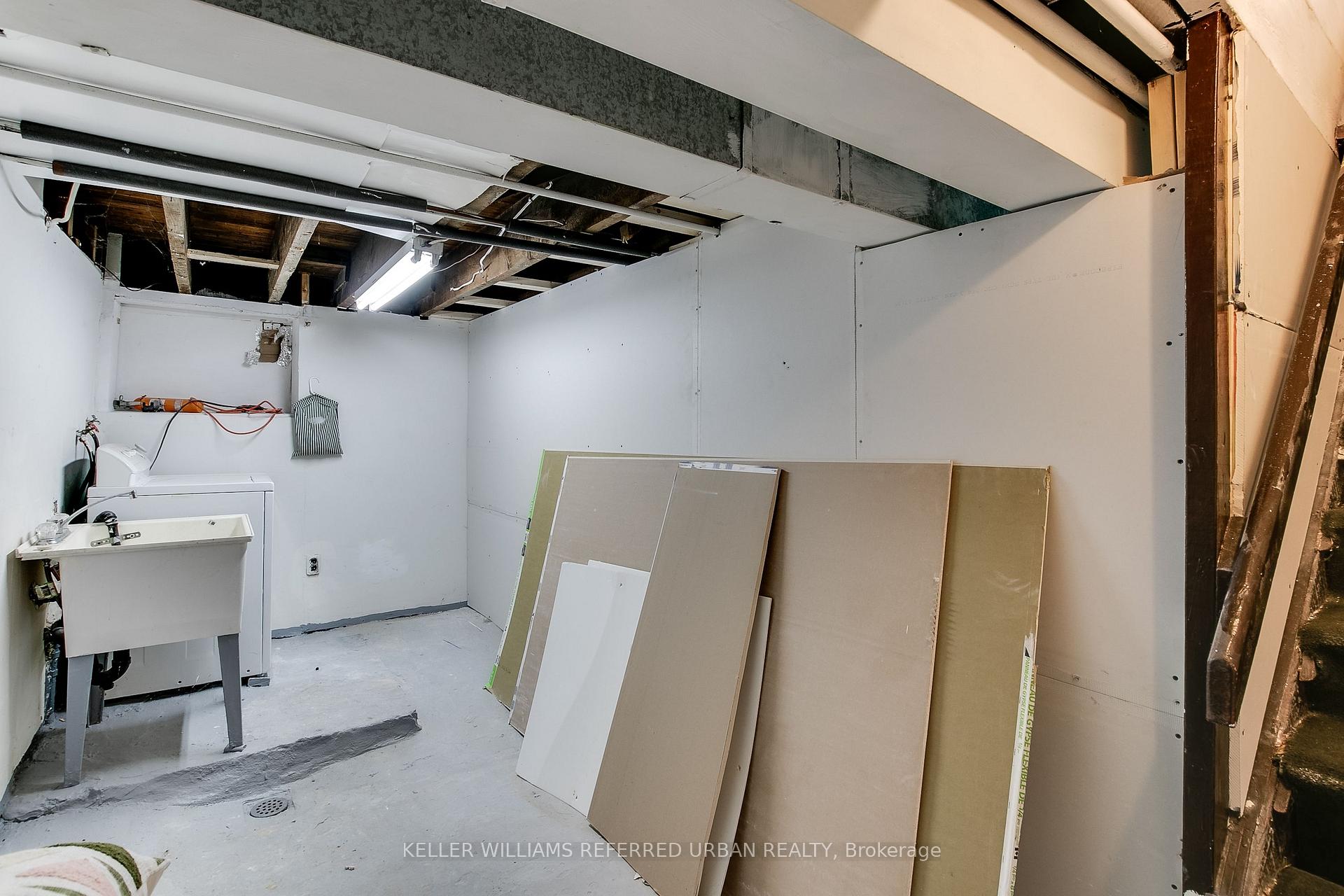 Photo 35 of Unit Main, 17 Wade Avenue, Toronto, Dovercourt-Wallace Emerson-Junction — HOMEH