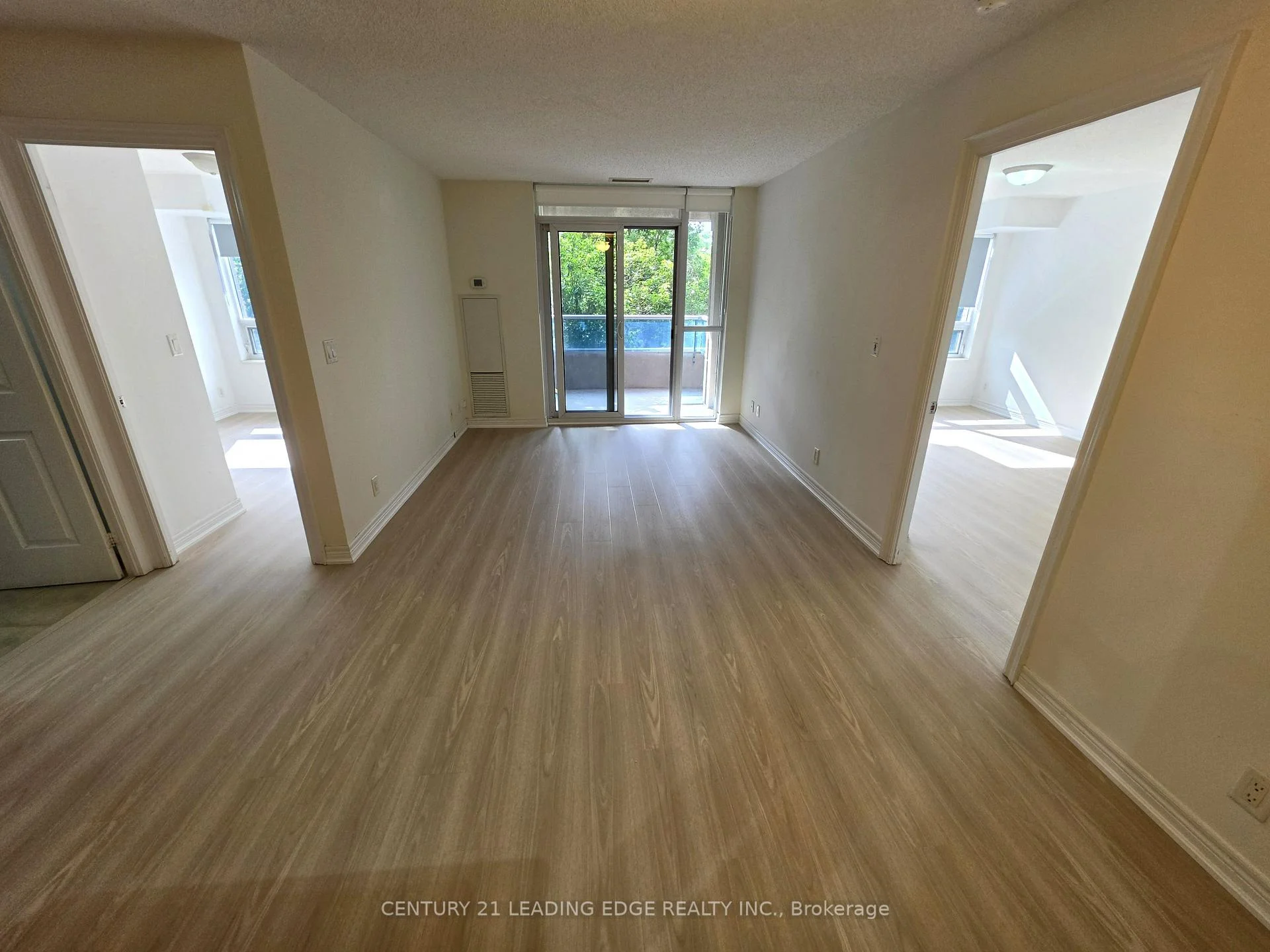 Photo 10 of Unit 233, 33 Cox Boulevard, Markham, Unionville — HOMEH