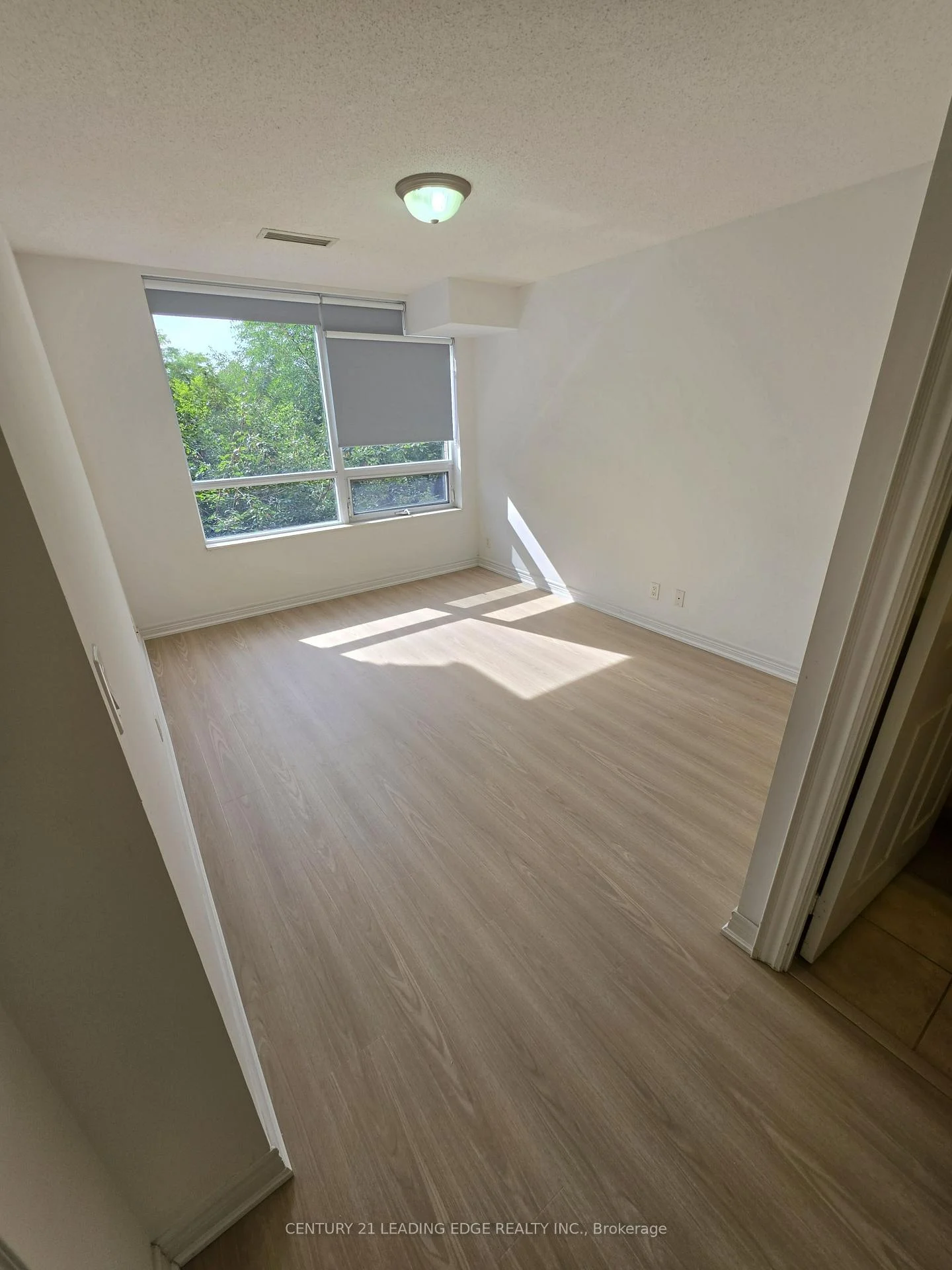 Photo 13 of Unit 233, 33 Cox Boulevard, Markham, Unionville — HOMEH