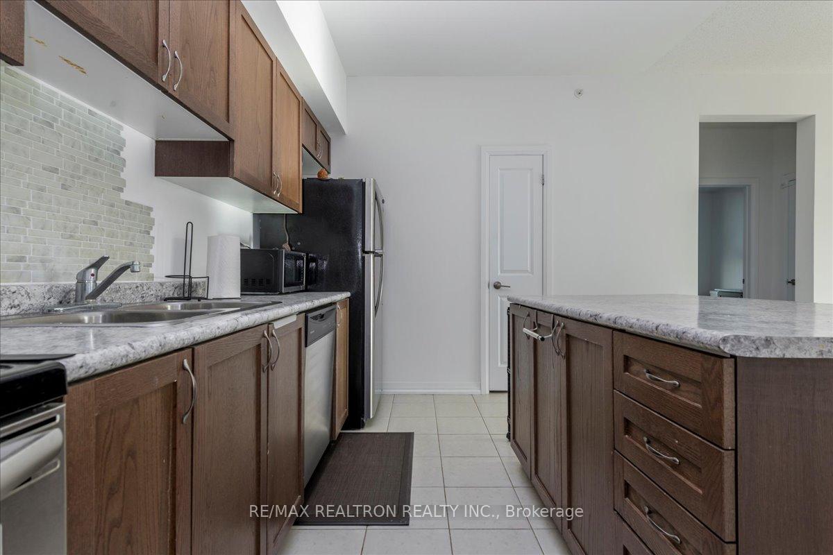 Photo 7 of Unit 102, 299 Cundles Road E, Barrie, Alliance — HOMEH