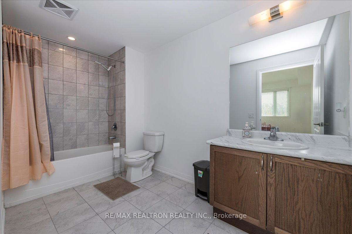 Photo 15 of Unit 102, 299 Cundles Road E, Barrie, Alliance — HOMEH