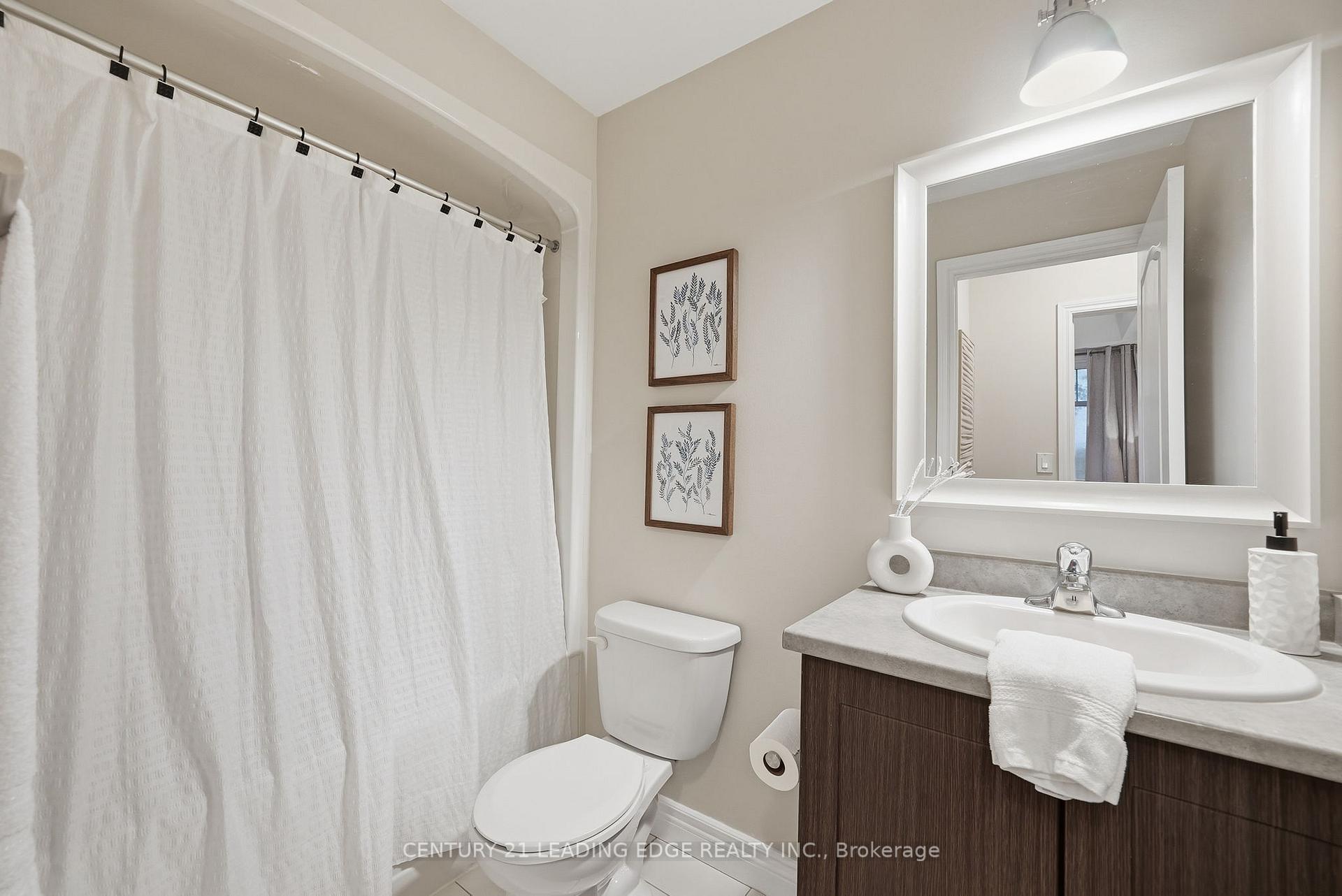 Photo 10 of Unit 103, 680 Gordon Street, Whitby, Port Whitby — HOMEH