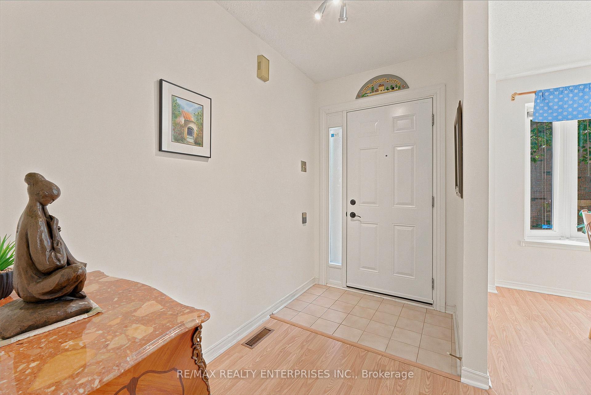 Photo 3 of Unit 68, 4635 Regents Terrace, Mississauga, Hurontario — HOMEH