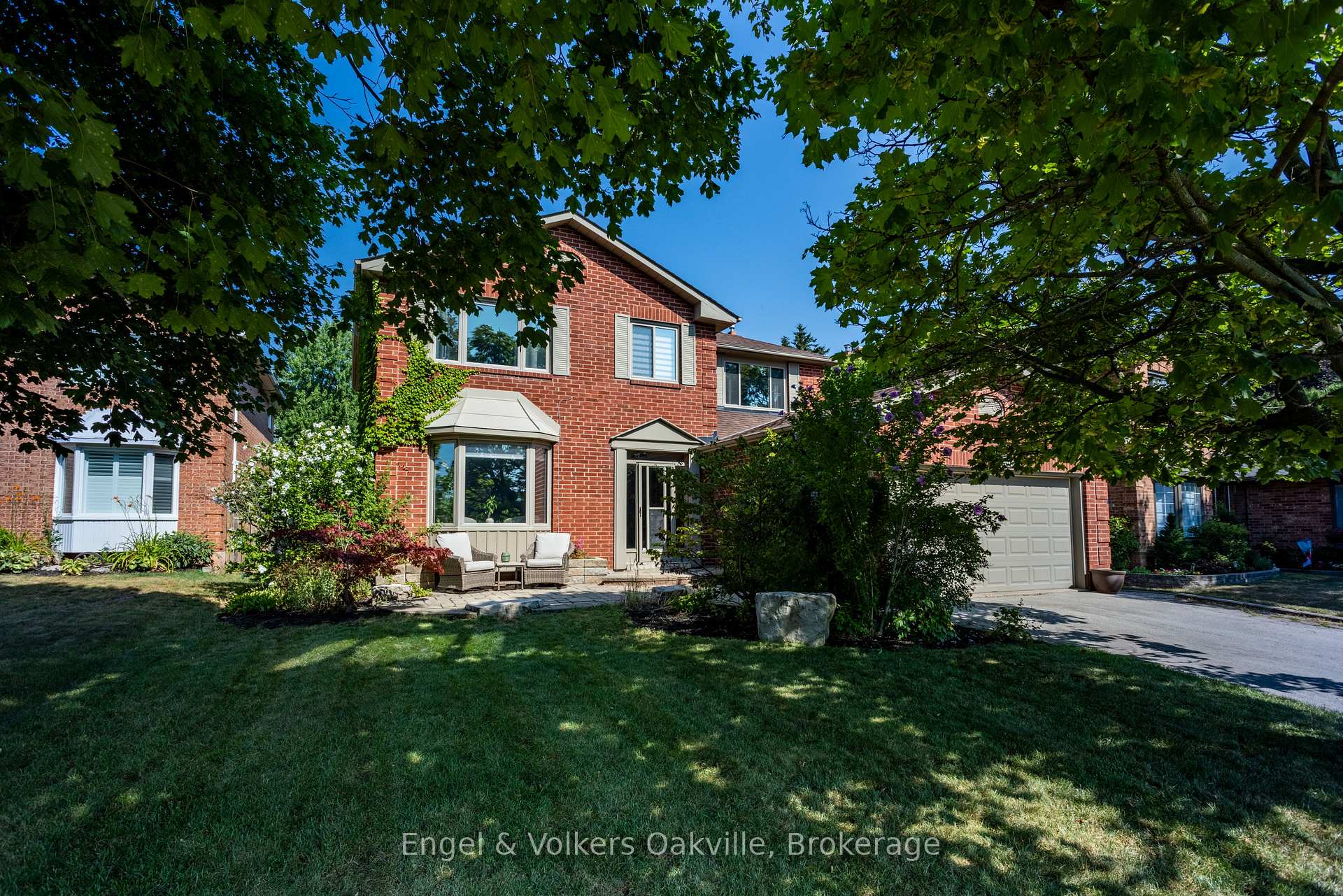 Photo 5 of 1181 Grange Road, Oakville, Falgarwood — HOMEH