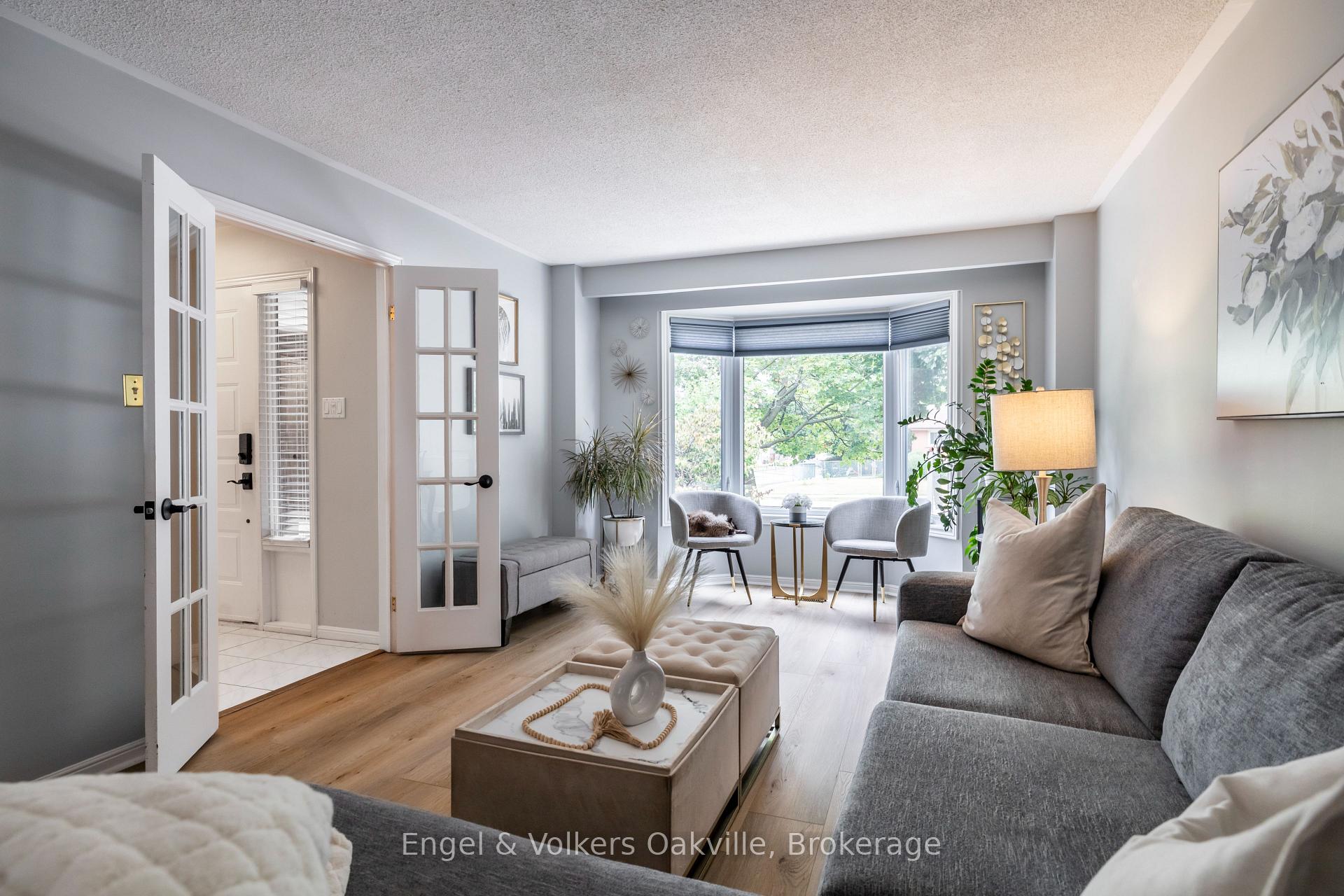 Photo 8 of 1181 Grange Road, Oakville, Falgarwood — HOMEH