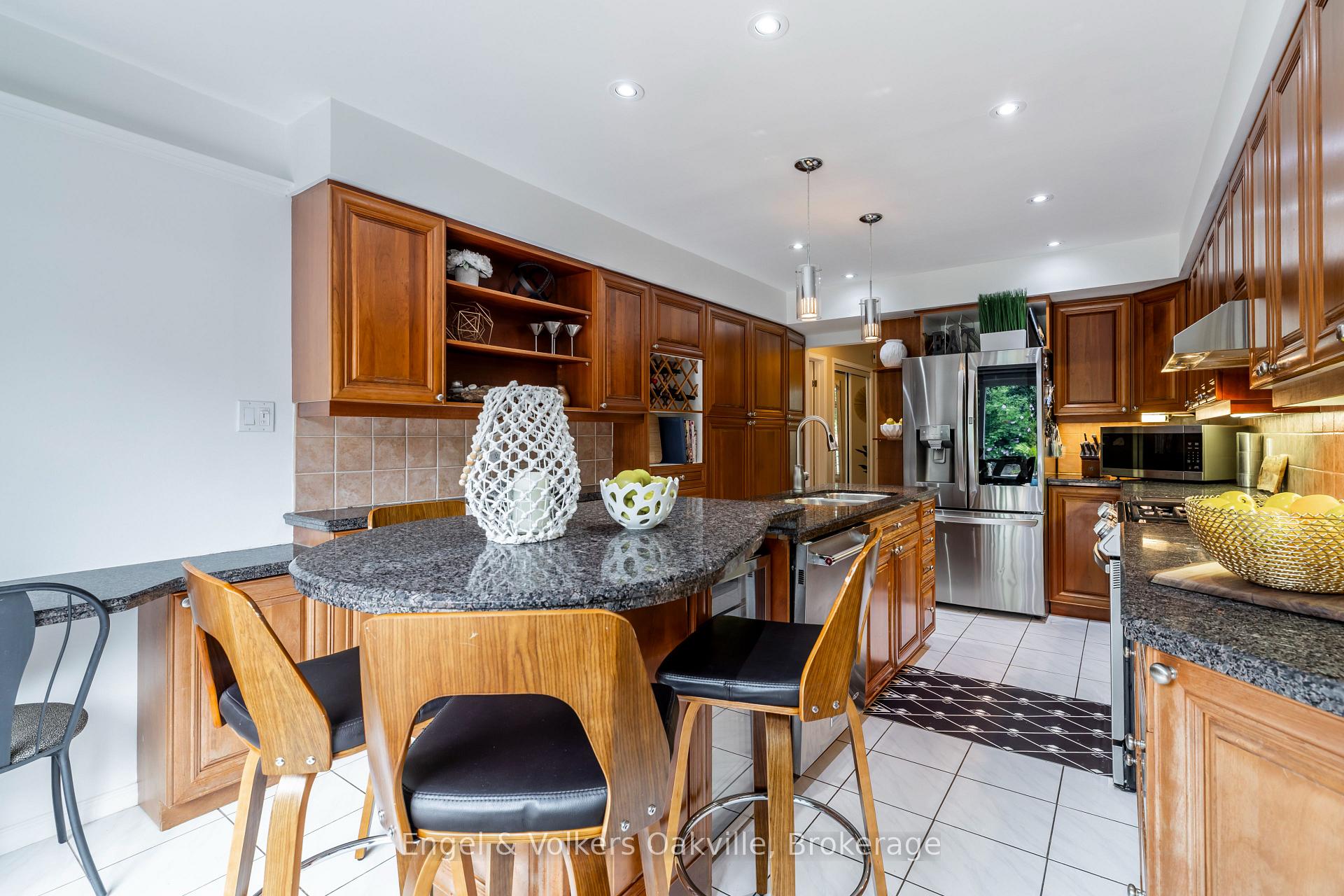 Photo 13 of 1181 Grange Road, Oakville, Falgarwood — HOMEH