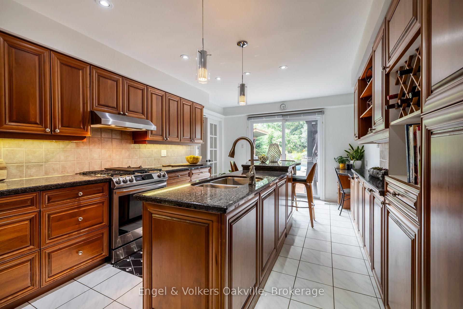 Photo 14 of 1181 Grange Road, Oakville, Falgarwood — HOMEH
