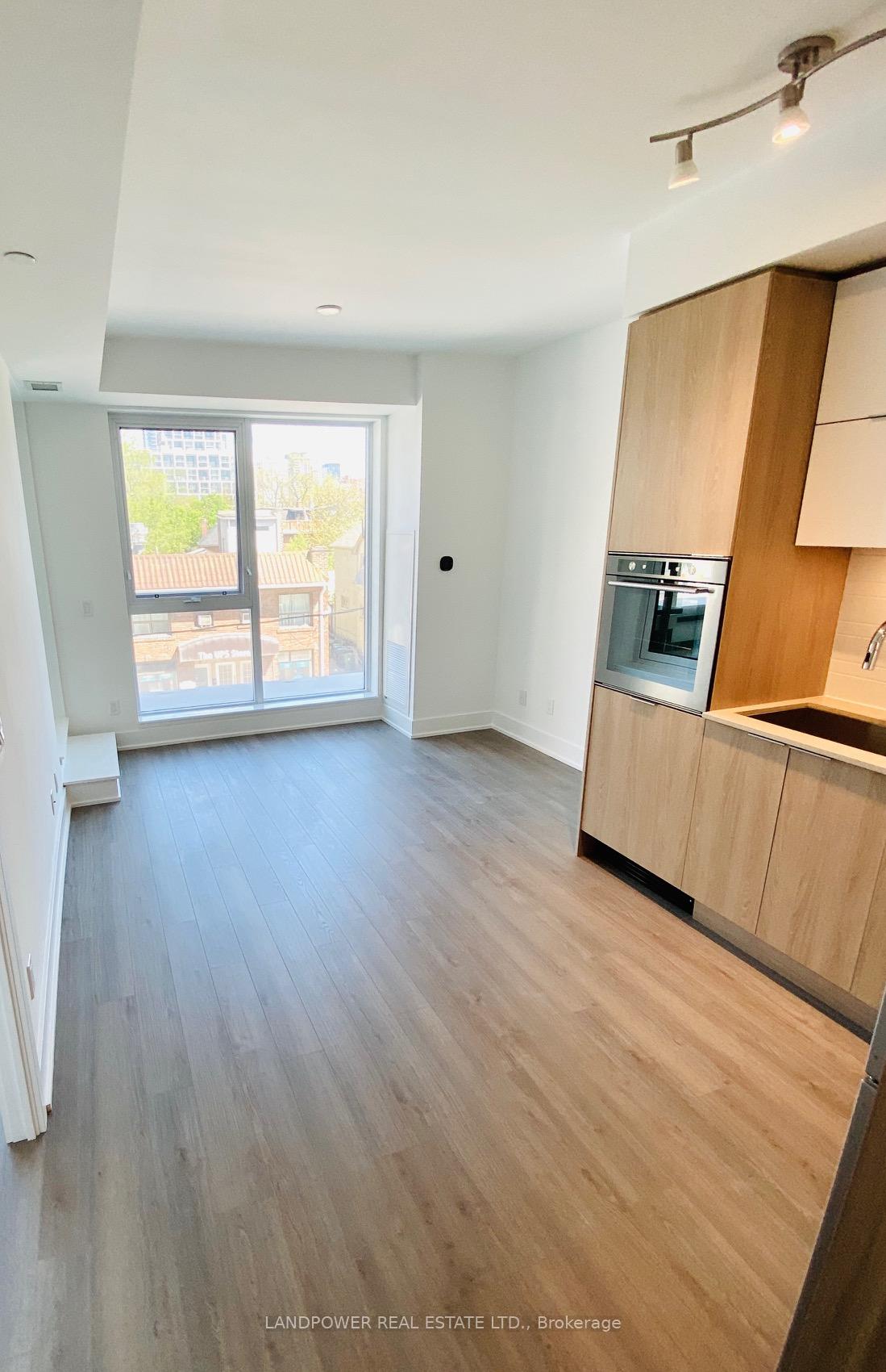 Photo 5 of Unit 209, 1 Belsize Drive, Toronto, Mount Pleasant West — HOMEH