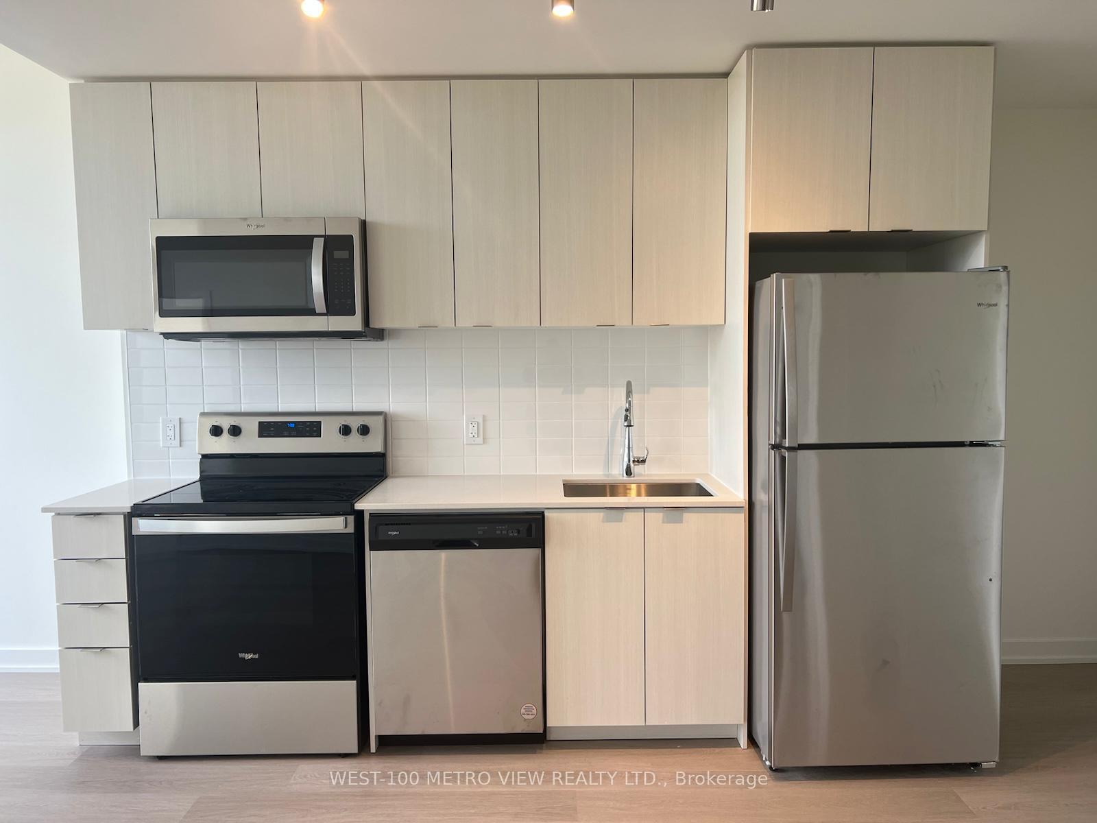 Photo 2 of Unit 814, 859 The Queensway, Etobicoke, Stonegate-Queensway — HOMEH