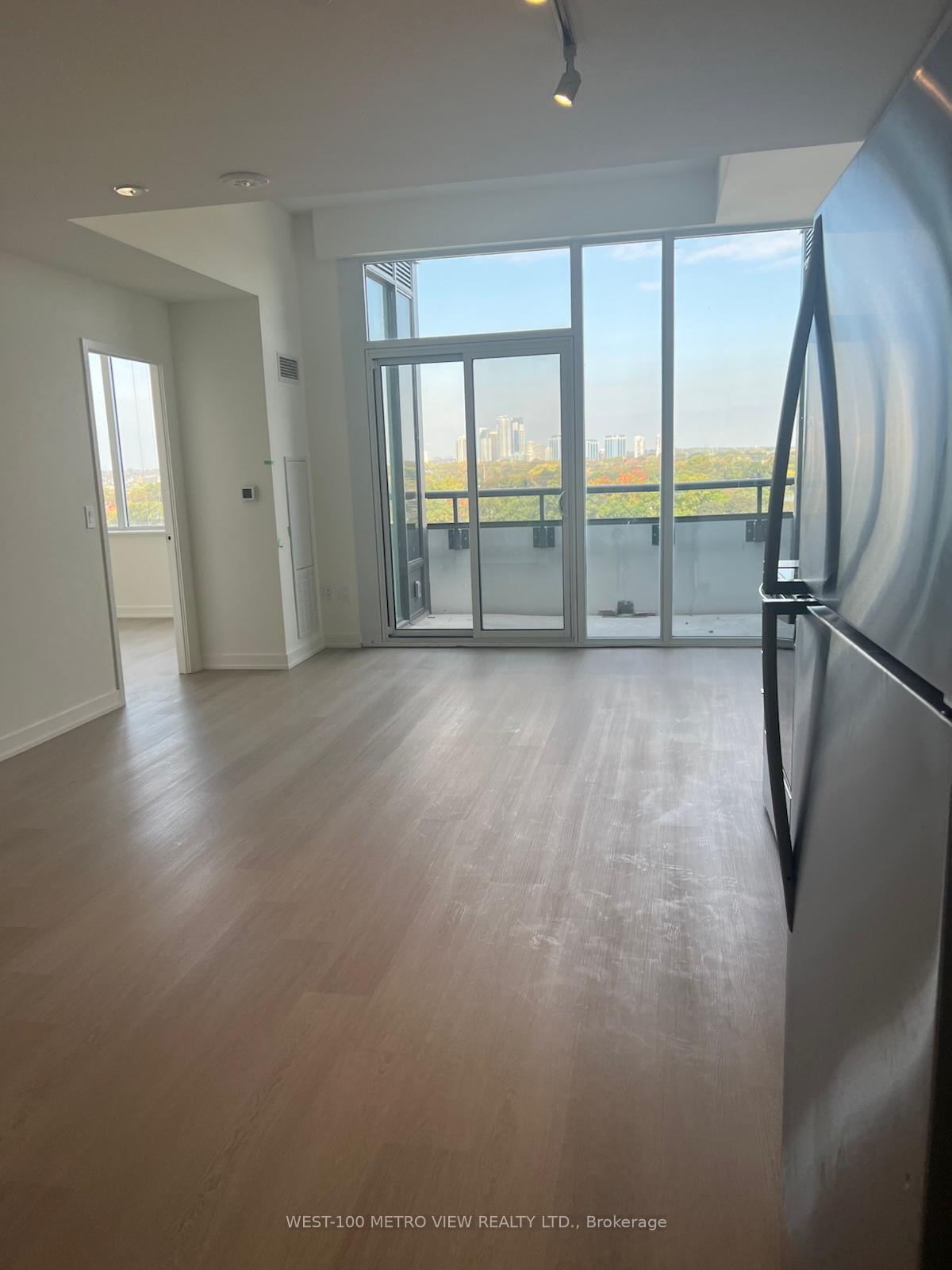 Photo 3 of Unit 814, 859 The Queensway, Etobicoke, Stonegate-Queensway — HOMEH
