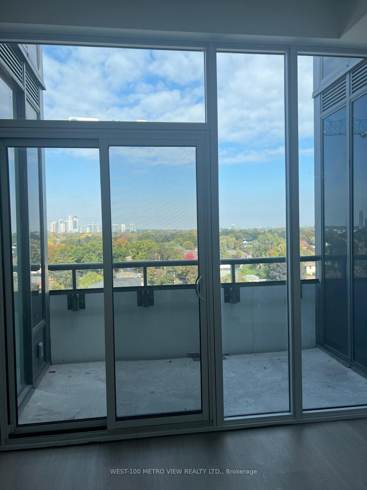 Photo 6 of Unit 814, 859 The Queensway, Etobicoke, Stonegate-Queensway — HOMEH