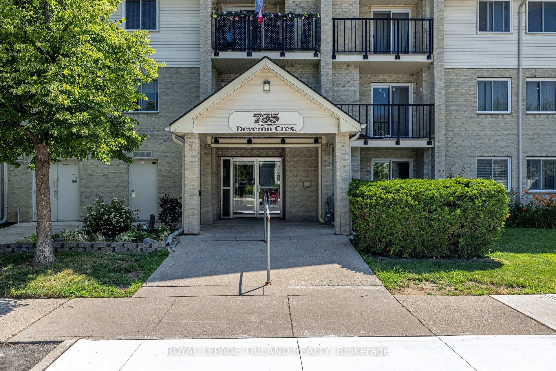Photo 1 of Unit 102, 735 Deveron Crescent, London, South T — HOMEH
