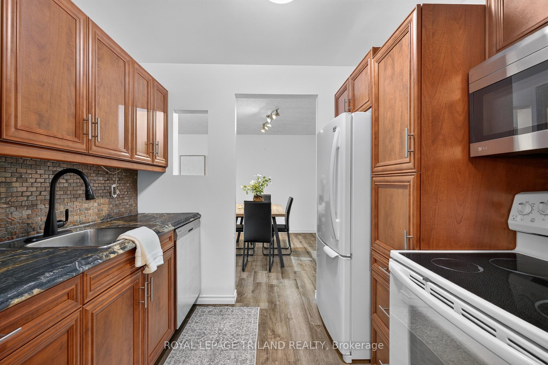 Photo 8 of Unit 102, 735 Deveron Crescent, London, South T — HOMEH