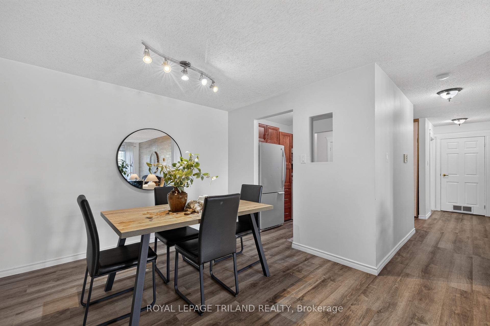 Photo 12 of Unit 102, 735 Deveron Crescent, London, South T — HOMEH