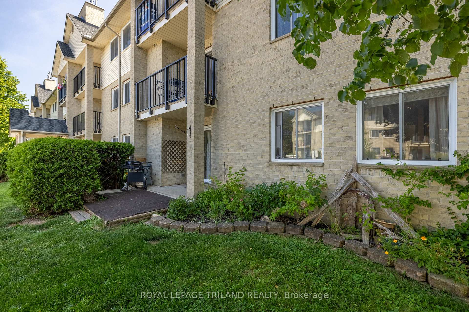 Photo 29 of Unit 102, 735 Deveron Crescent, London, South T — HOMEH