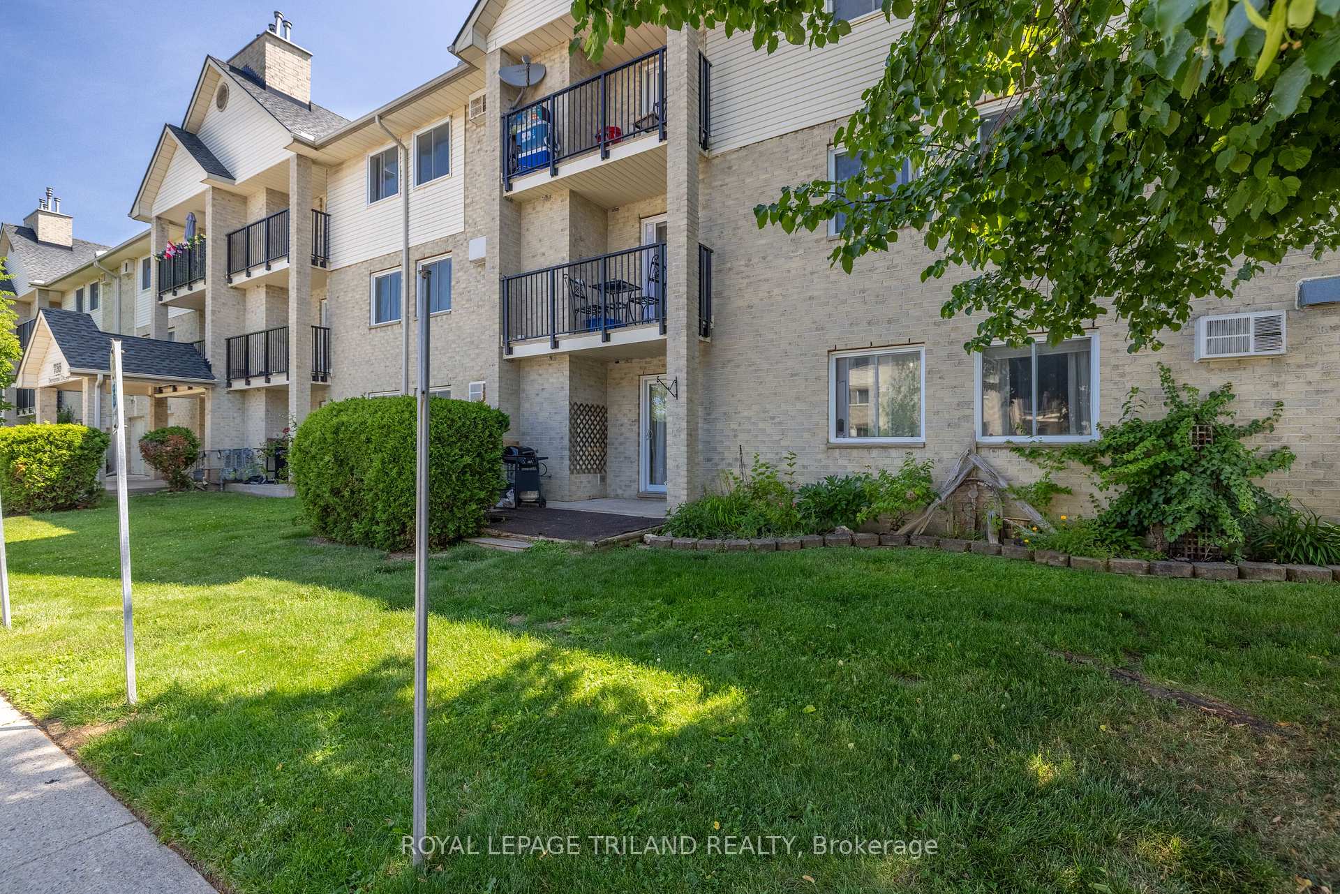 Photo 30 of Unit 102, 735 Deveron Crescent, London, South T — HOMEH