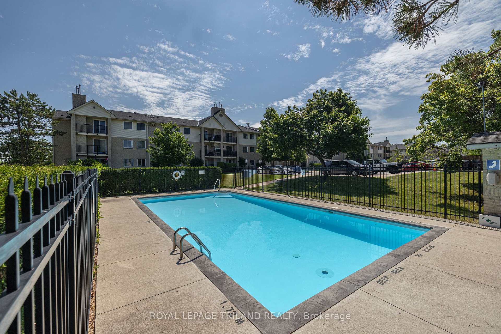 Photo 33 of Unit 102, 735 Deveron Crescent, London, South T — HOMEH