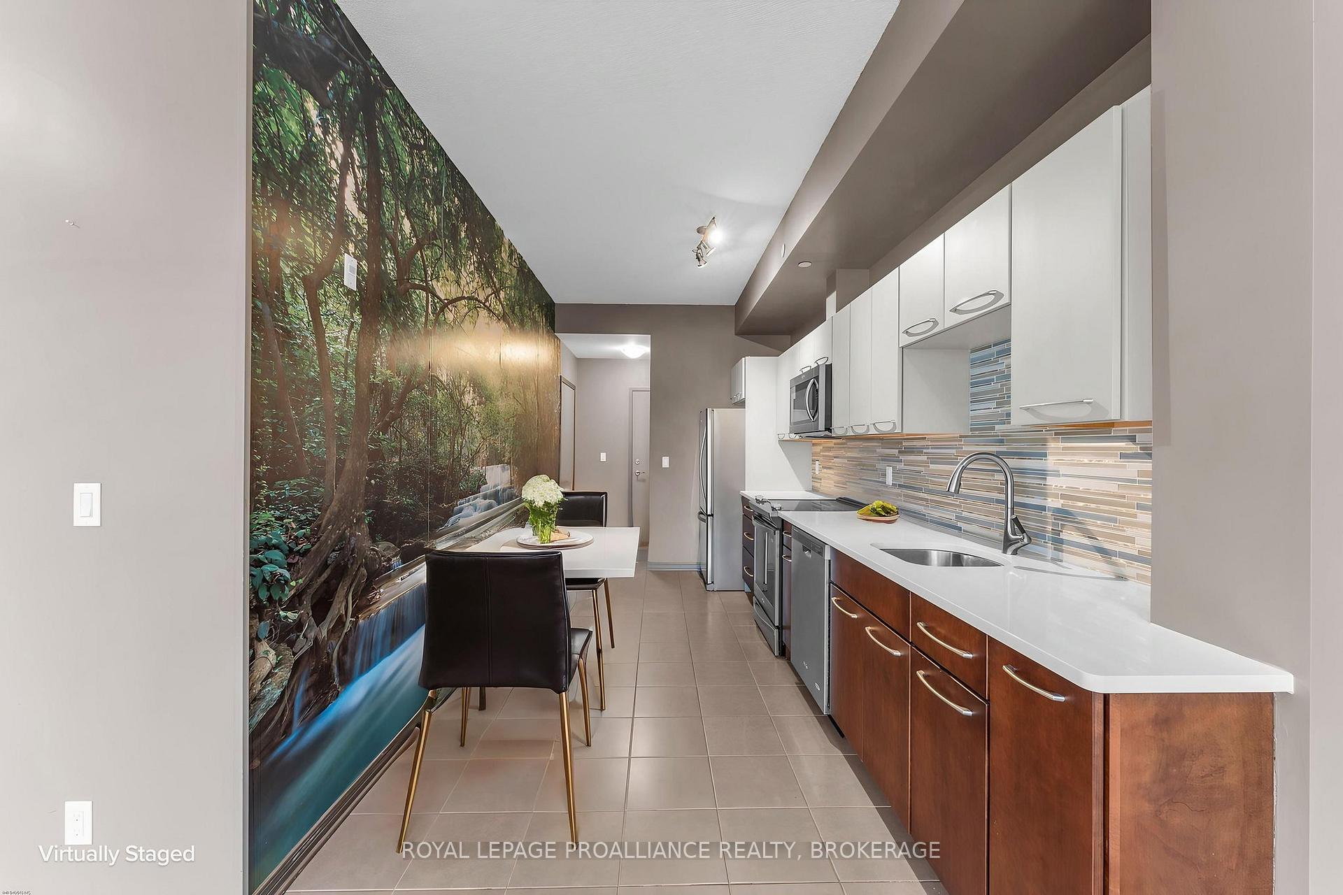 Photo 7 of Unit 813, 121 Queen Street, Kingston, East of Sir John A. Blvd — HOMEH