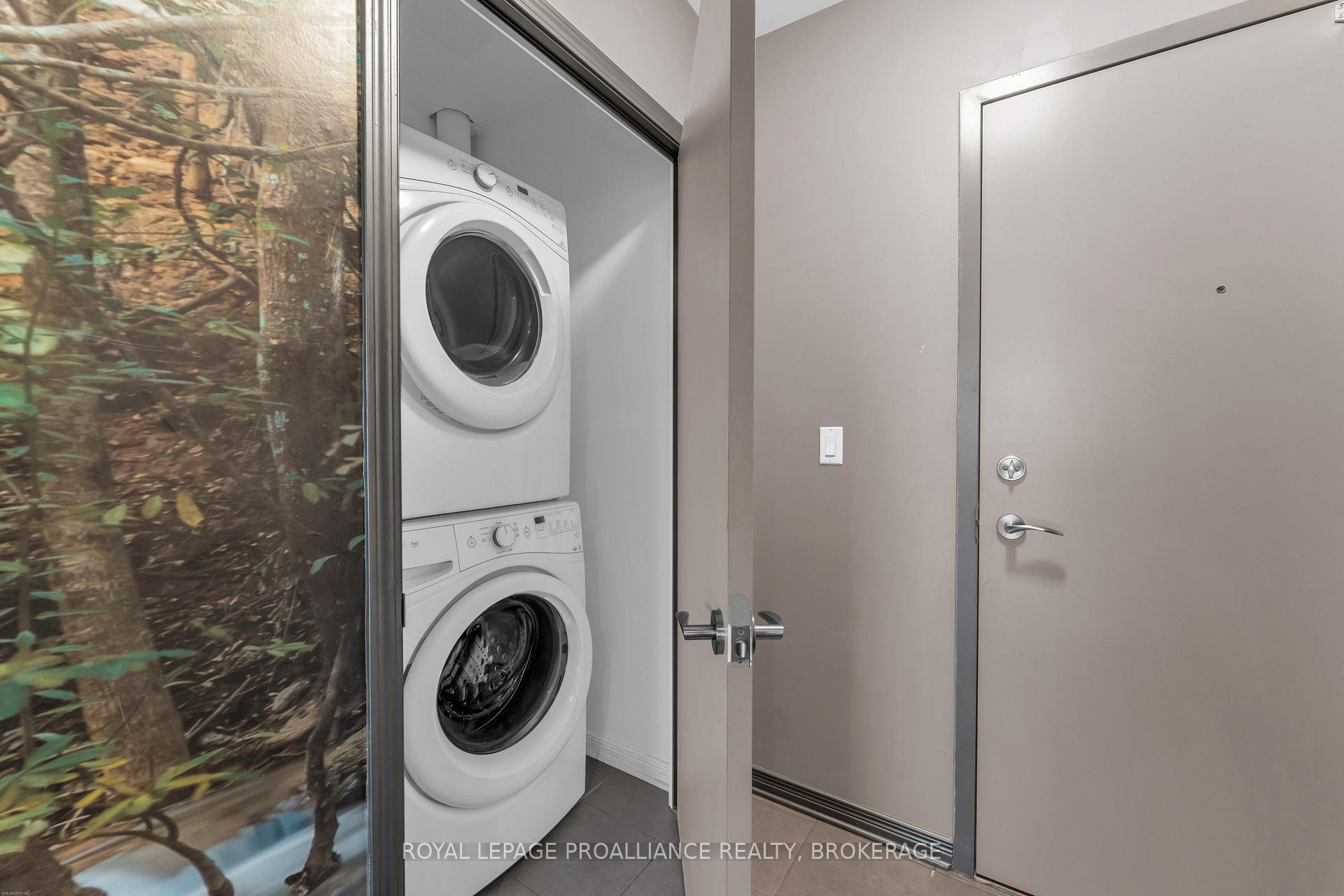 Photo 10 of Unit 813, 121 Queen Street, Kingston, East of Sir John A. Blvd — HOMEH