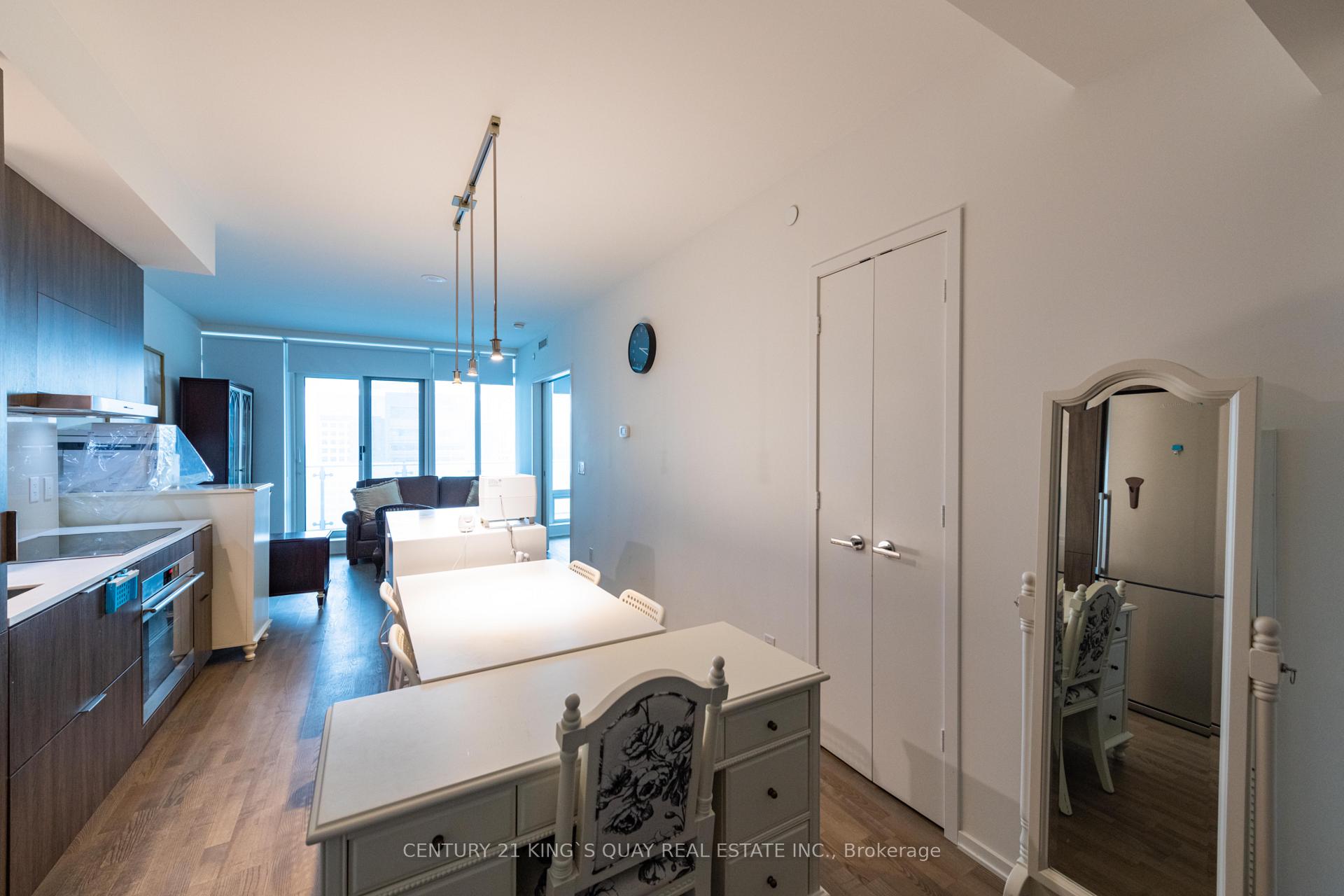 Photo 5 of Unit 1708, 1 Bloor Street E, Toronto, Church-Yonge Corridor — HOMEH