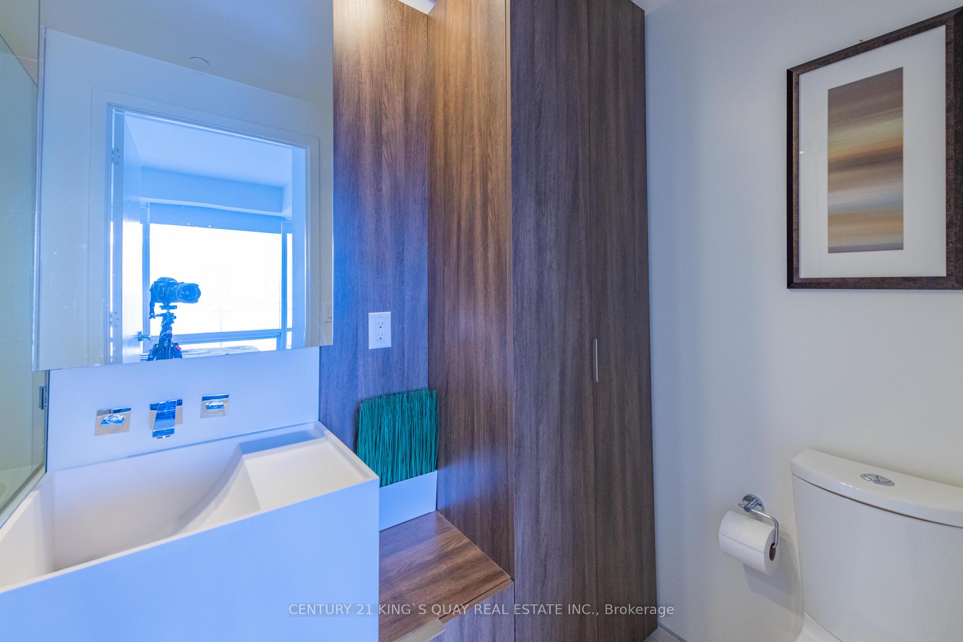 Photo 18 of Unit 1708, 1 Bloor Street E, Toronto, Church-Yonge Corridor — HOMEH