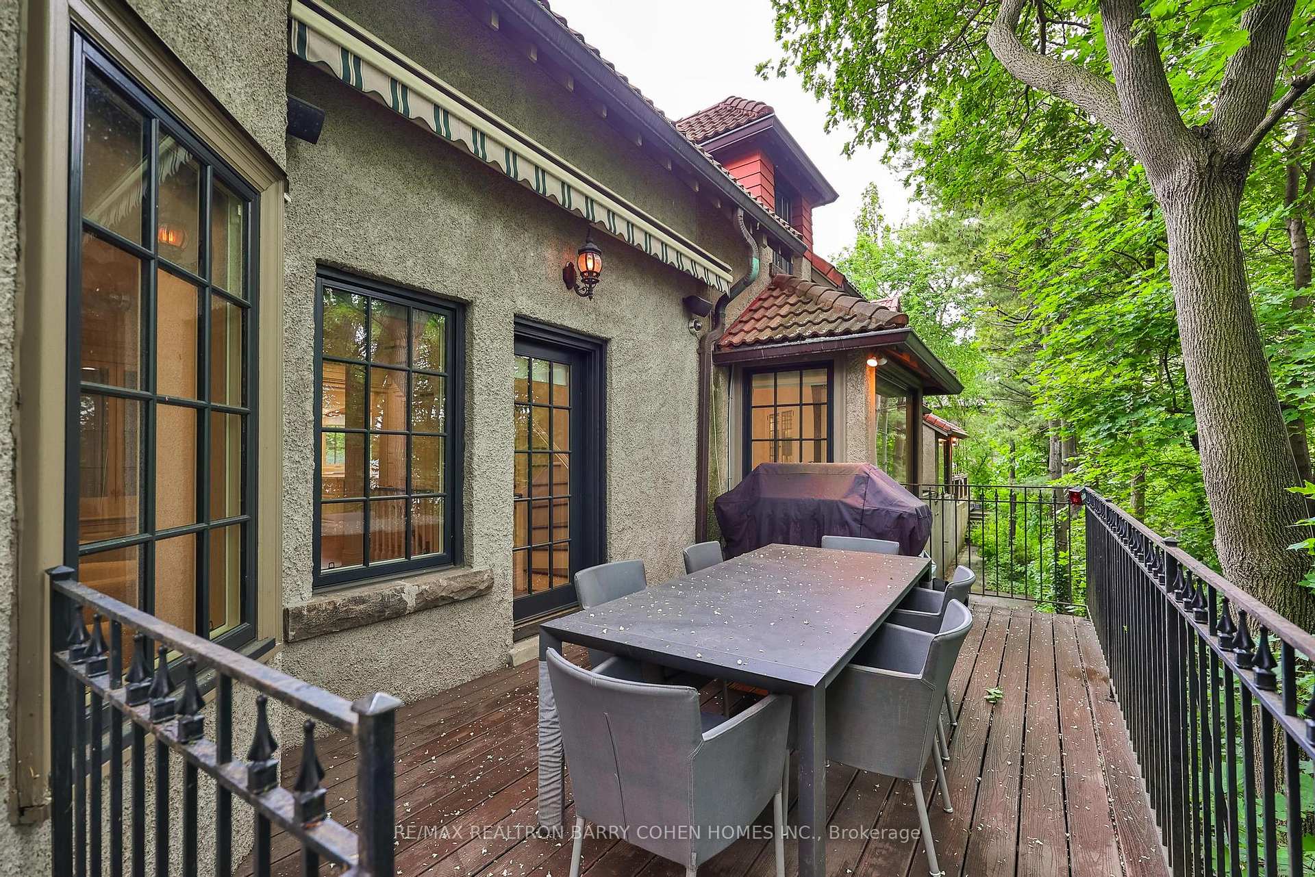 Photo 21 of 48 Old Yonge Street, North York, Bridle Path-Sunnybrook-York Mills — HOMEH