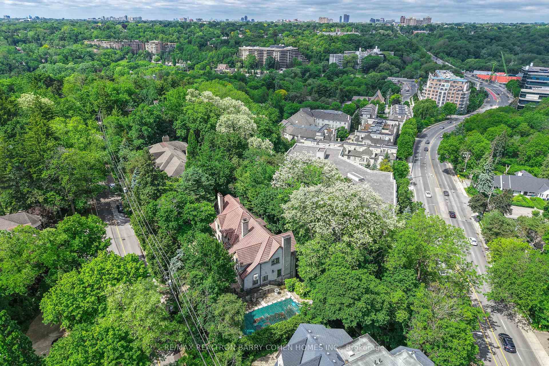 Photo 42 of 48 Old Yonge Street, North York, Bridle Path-Sunnybrook-York Mills — HOMEH