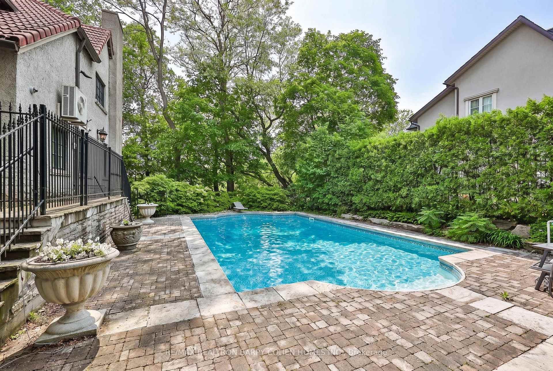 Photo 43 of 48 Old Yonge Street, North York, Bridle Path-Sunnybrook-York Mills — HOMEH