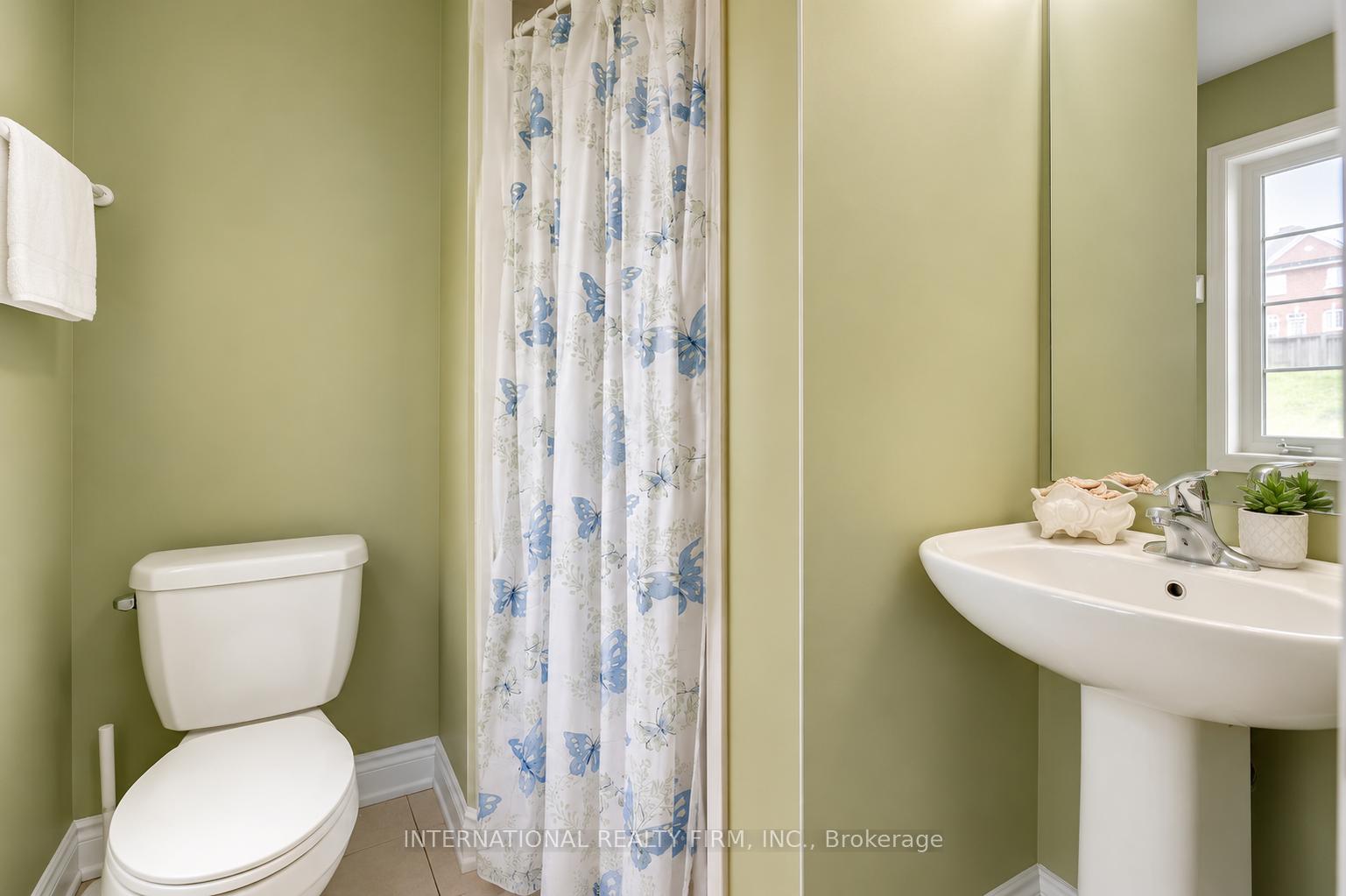 Photo 3 of 56 Arizona Drive, Brampton, Bram West — HOMEH
