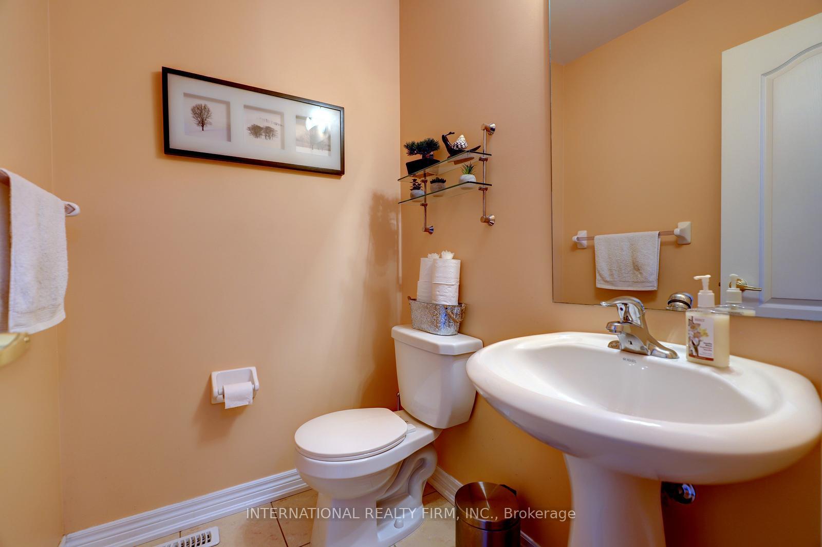 Photo 5 of 56 Arizona Drive, Brampton, Bram West — HOMEH