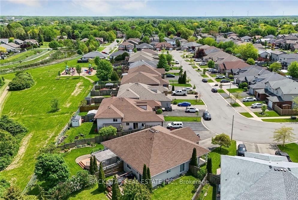 Photo 32 of 56 Golden Acres Drive, West Lincoln, Smithville — HOMEH