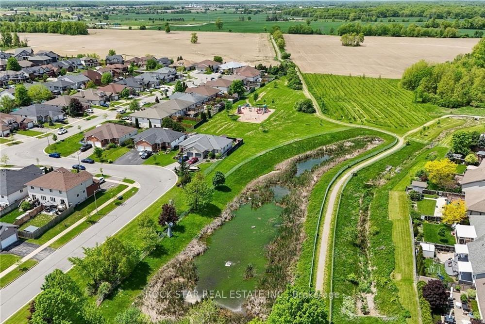 Photo 37 of 56 Golden Acres Drive, West Lincoln, Smithville — HOMEH