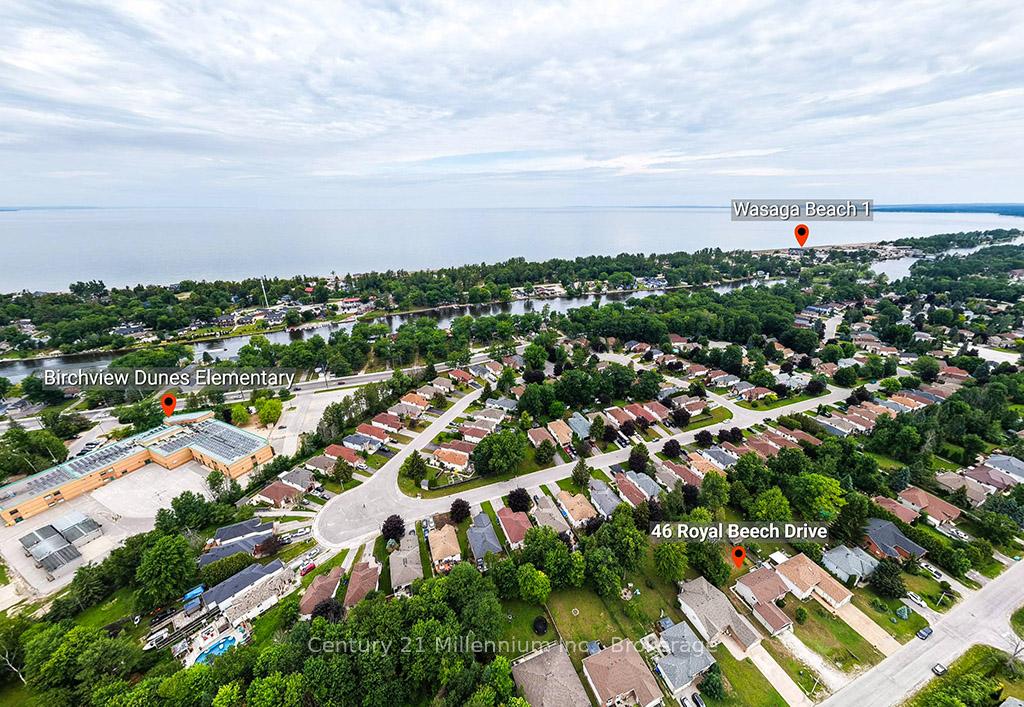Photo 4 of 46 Royal Beech Drive, Wasaga Beach — HOMEH