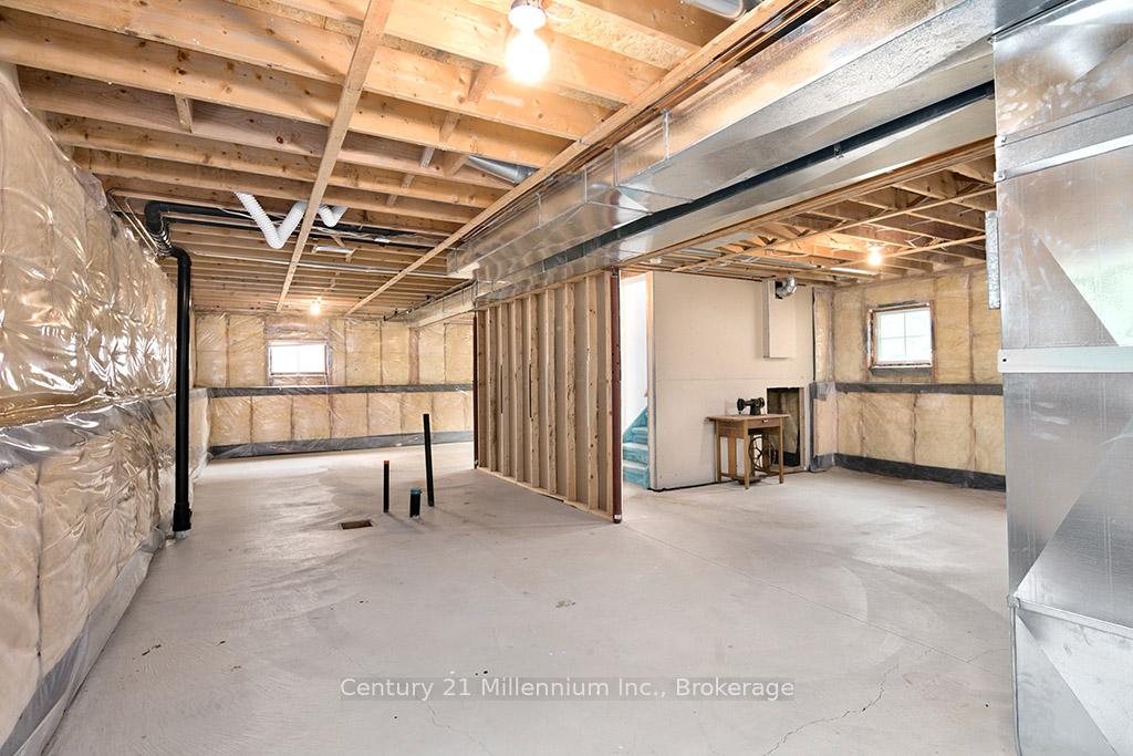Photo 24 of 46 Royal Beech Drive, Wasaga Beach — HOMEH