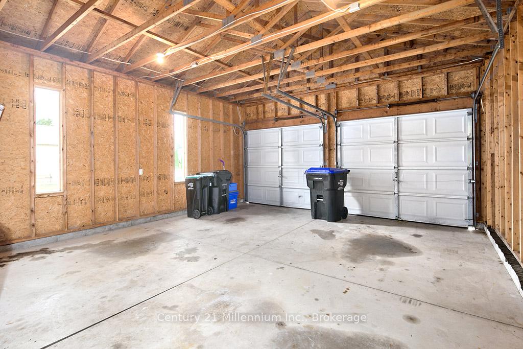 Photo 27 of 46 Royal Beech Drive, Wasaga Beach — HOMEH