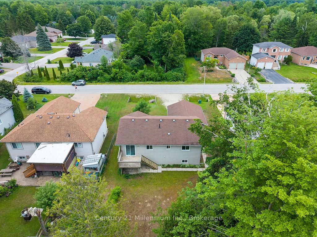 Photo 31 of 46 Royal Beech Drive, Wasaga Beach — HOMEH