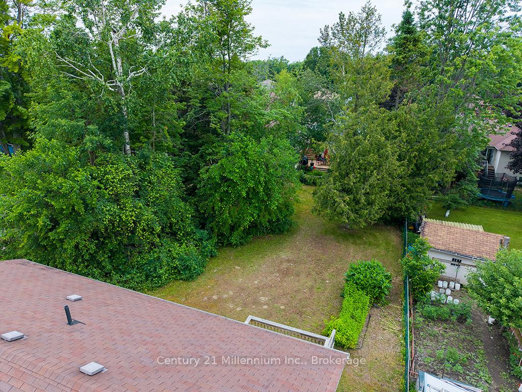 Photo 35 of 46 Royal Beech Drive, Wasaga Beach — HOMEH